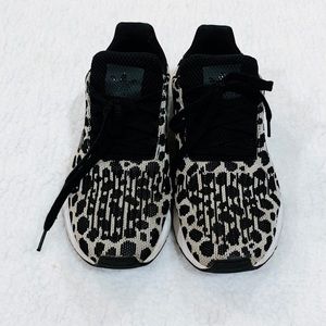 Adidas Swift Run